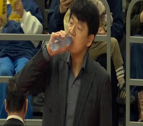 梅州客家主,场遭山东泰,山逆转,﻿爱游戏app,爱游戏官网,爱游戏体育官网,爱游戏体育app