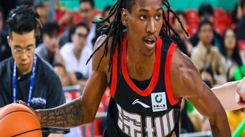 张雨霏履新高校游泳学院副院长