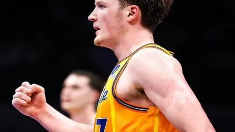 皇马力争欧冠16强首回合胜利：公布23人名单，客场挑战利物浦势在必得！